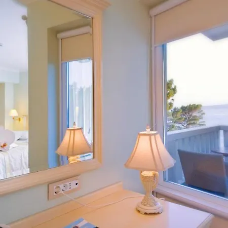 And Beachfront Luxury Guest house *