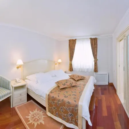 Guest house And Beachfront Luxury Brela