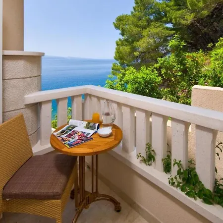 And Beachfront Luxury Guest house