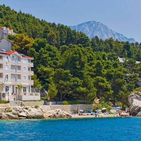 And Beachfront Luxury * Brela